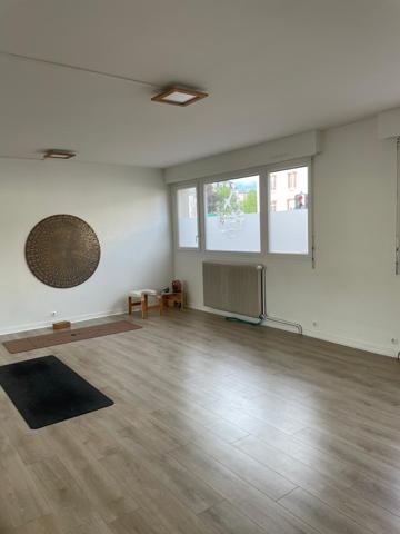 Bureau
         6 pièces
        - 157 m² Exclusivité