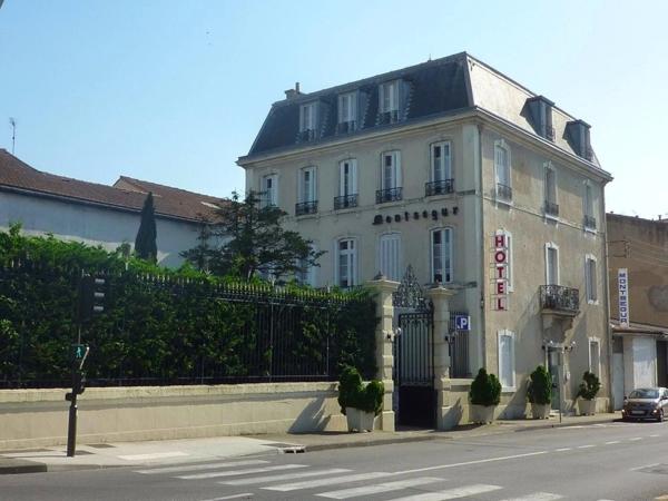 Propriété à vendre 21 pièces CARCASSONNE (11) 18 chambres, 1340 m², 2 hangars 668 m², parking, jardin 350 m²