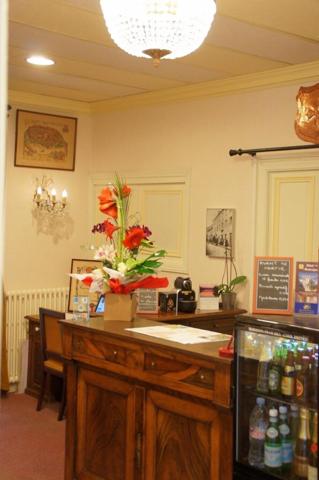 Propriété à vendre 21 pièces CARCASSONNE (11) 18 chambres, 1340 m², 2 hangars 668 m², parking, jardin 350 m²