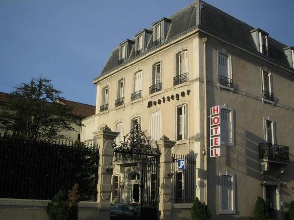 Propriété à vendre 21 pièces CARCASSONNE (11) 18 chambres, 1340 m², 2 hangars 668 m², parking, jardin 350 m²