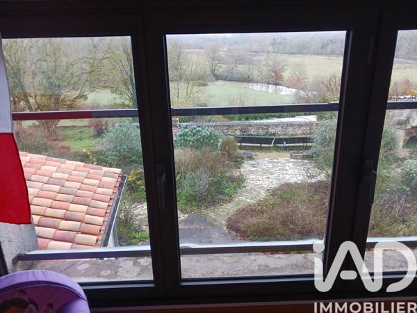 Maison à vendre 4 pièces 214 m² Joussé