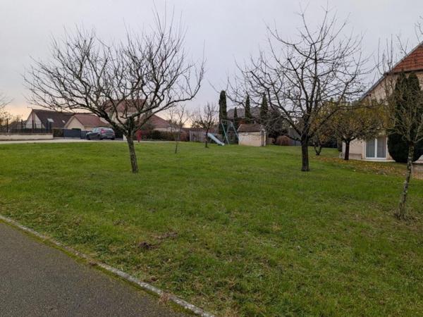 Terrain constructible de 550 m² à Recologne, à seulement 10 minutes de Besançon