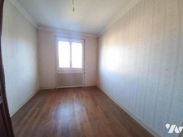 MAISON INDIVIDUELLE AVEC SOUS-SOL