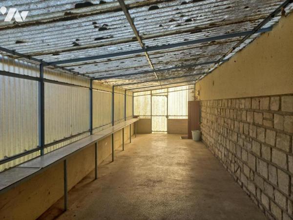 MAISON INDIVIDUELLE AVEC SOUS-SOL