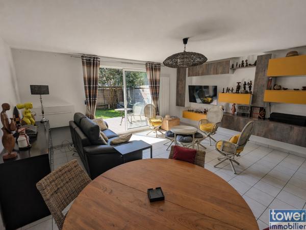 Maison
                                                                                                                                                                                                                                                                                                                        4 pièce(s)                                                                                                                                                                                                          3 chambre(s)                                                                                                                                                                                                          85.75  m²