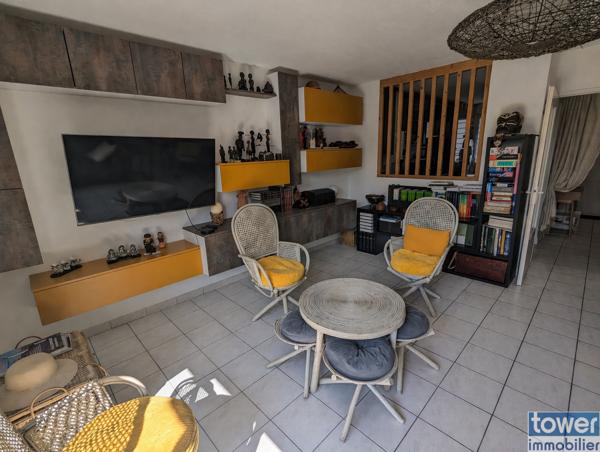 Maison
                                                                                                                                                                                                                                                                                                                        4 pièce(s)                                                                                                                                                                                                          3 chambre(s)                                                                                                                                                                                                          85.75  m²