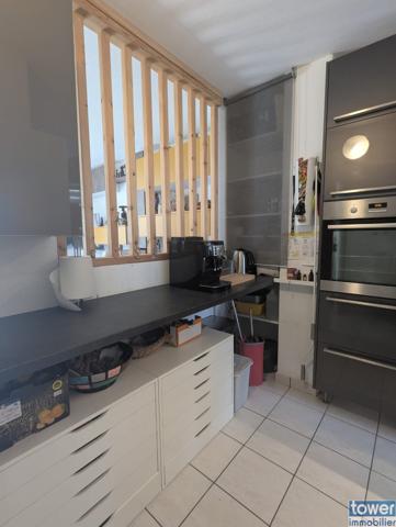 Maison
                                                                                                                                                                                                                                                                                                                        4 pièce(s)                                                                                                                                                                                                          3 chambre(s)                                                                                                                                                                                                          85.75  m²