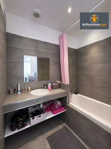 Vente                                                      Appartement
                        
                     3 pièces                      111 m2                     à Grosseto-Prugna
