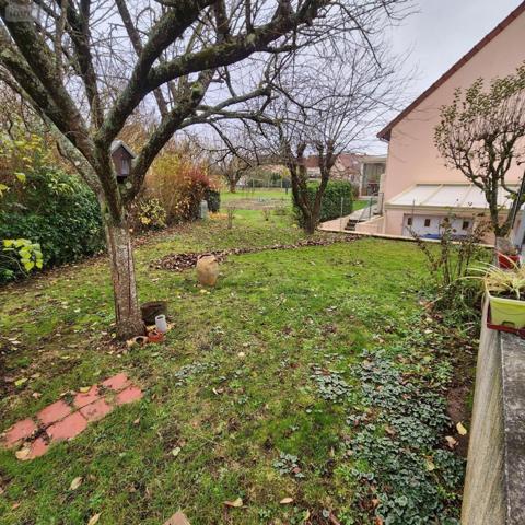 Maison à vendre à Cherré-Au dans la Sarthe (72400), ref : 72085-2237
