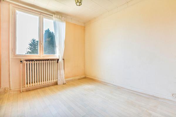 À vendre ! Maison, élevée sur sous-sol à Vaux-le-Pénil (77000)