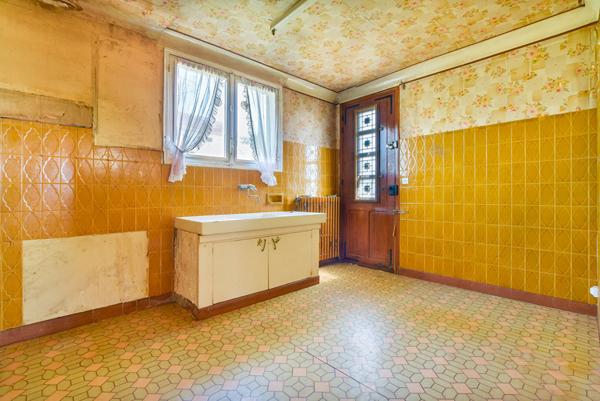 À vendre ! Maison, élevée sur sous-sol à Vaux-le-Pénil (77000)