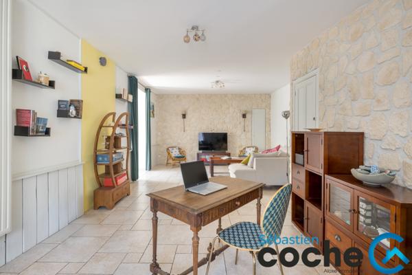 Saint-Bonnet-de-Mure (69720) Maison 125m² avec jardin env 305m²