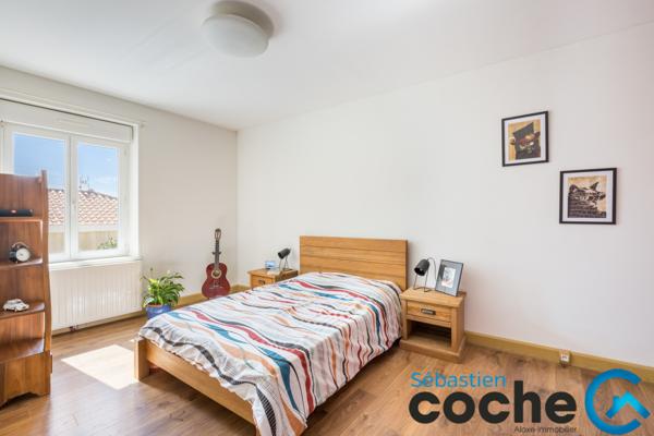 Saint-Bonnet-de-Mure (69720) Maison 125m² avec jardin env 305m²