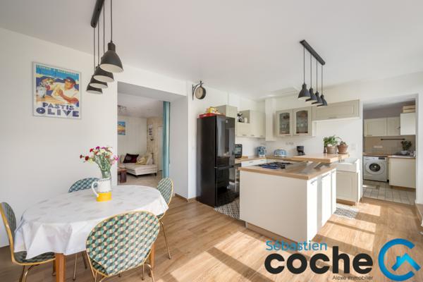 Saint-Bonnet-de-Mure (69720) Maison 125m² avec jardin env 305m²