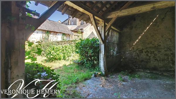 Maison de ville 2/3 chambres évolutive et son jardin enchanteur