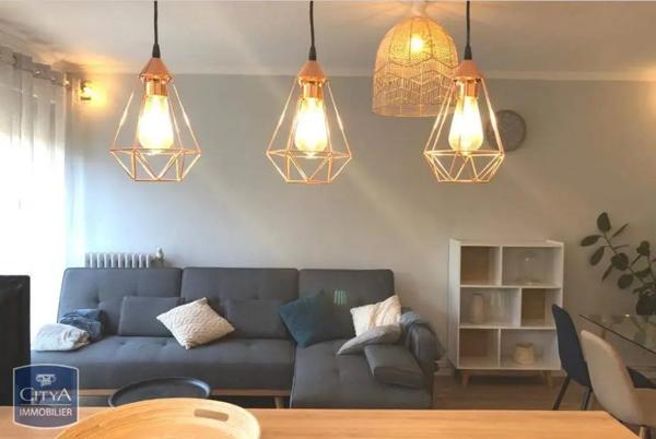 Appartement à louer 4 pièces 69.14m²