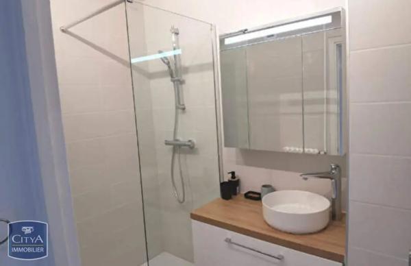 Appartement à louer 4 pièces 69.14m²