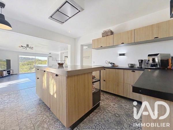Maison à vendre 8 pièces 236 m² Taradeau