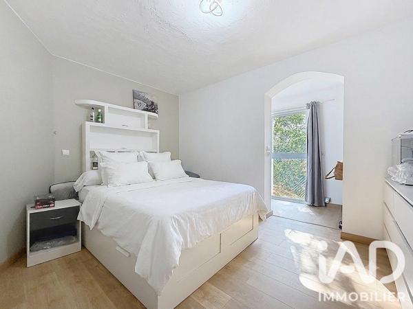 Maison à vendre 8 pièces 236 m² Taradeau