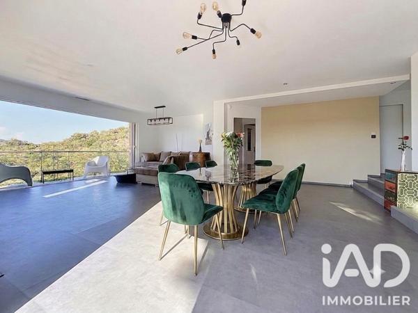 Maison à vendre 8 pièces 236 m² Taradeau