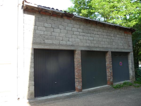 BOEN SUR LIGNON UNE EXCLUSIVITE LE TUC MONTBRISON IMMEUBLE A USAGE DE DEPOT DE 120 M² Boën-sur-Lignon (42130)