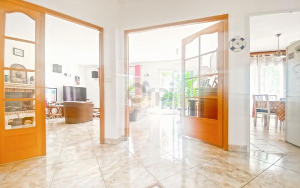 Maison à vendre    8 pièces •  Argenteuil