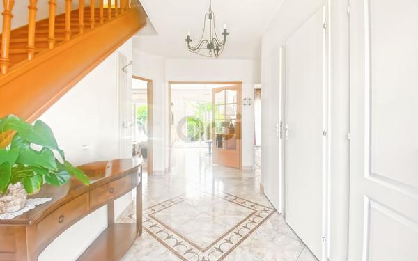 Maison à vendre    8 pièces •  Argenteuil