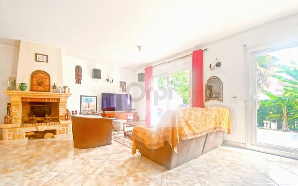 Maison à vendre    8 pièces •  Argenteuil