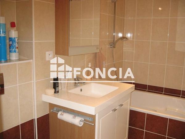 Location Appartement 3 pièces 55 m² - 6 H RUE DE RIXHEIM Illzach-modenheim 68110