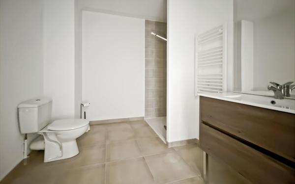 Appartement à vendre    2 pièces • 45,25 m2 Béziers