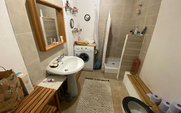 Maison à vendre    4 pièces •  Barjac