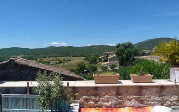 Maison à vendre    4 pièces •  Barjac