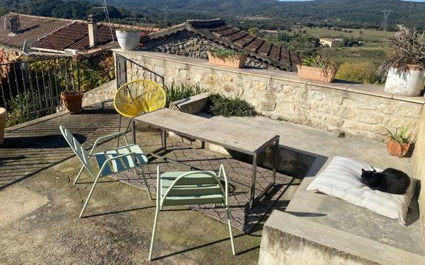 Maison à vendre    4 pièces •  Barjac