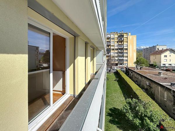 Appartement à ECHIROLLES, 38130 - 4 pièces 73m²