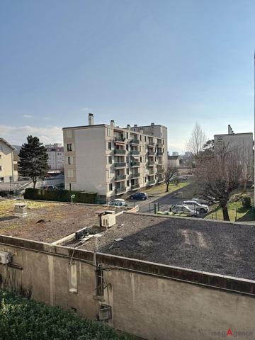 Appartement à ECHIROLLES, 38130 - 4 pièces 73m²