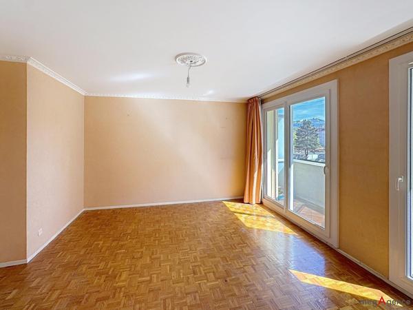 Appartement à ECHIROLLES, 38130 - 4 pièces 73m²