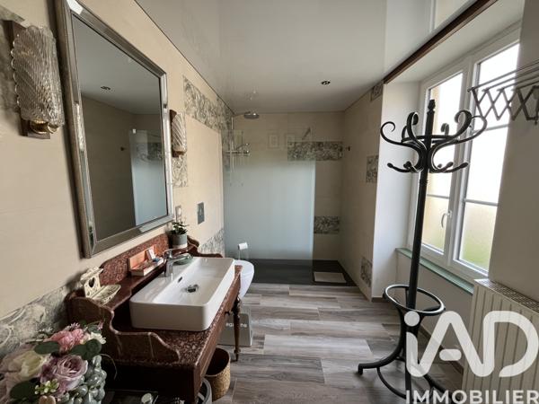 Maison à vendre 16 pièces 311 m² Champsevraine