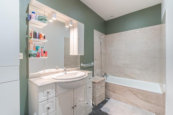 Maison 4 pièces - 95 m² Exclusivité efficity