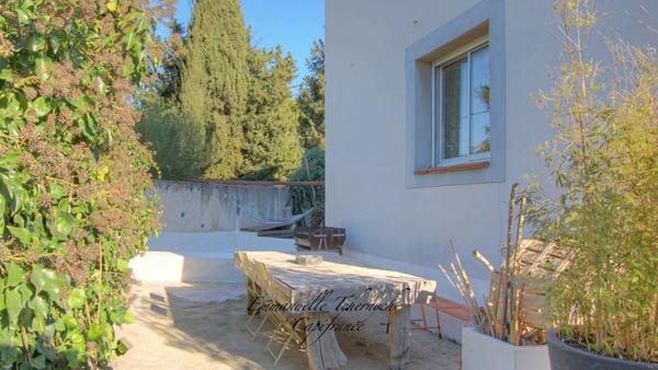 À vendre – Maison avec piscine à La Couronne-Carro, à proximité des plages de Sainte-Croix