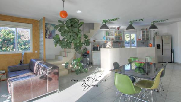 À vendre – Maison avec piscine à La Couronne-Carro, à proximité des plages de Sainte-Croix