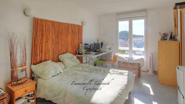 À vendre – Maison avec piscine à La Couronne-Carro, à proximité des plages de Sainte-Croix