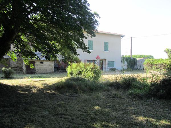 A VENDRE FERME AVEC 4376 M² DE TERRAIN A MONTELIER ( 26120 ) , Montelier A VENDRE FERME AVEC 4376 M² DE TERRAIN A MONTELIER ( 26120 ) , Montelier
