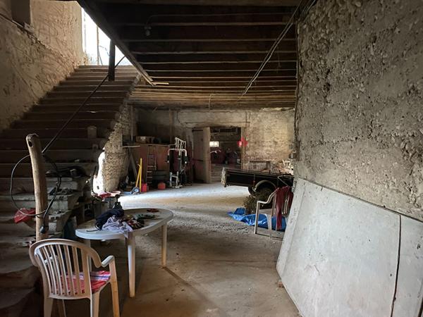 A VENDRE FERME AVEC 4376 M² DE TERRAIN A MONTELIER ( 26120 ) , Montelier A VENDRE FERME AVEC 4376 M² DE TERRAIN A MONTELIER ( 26120 ) , Montelier