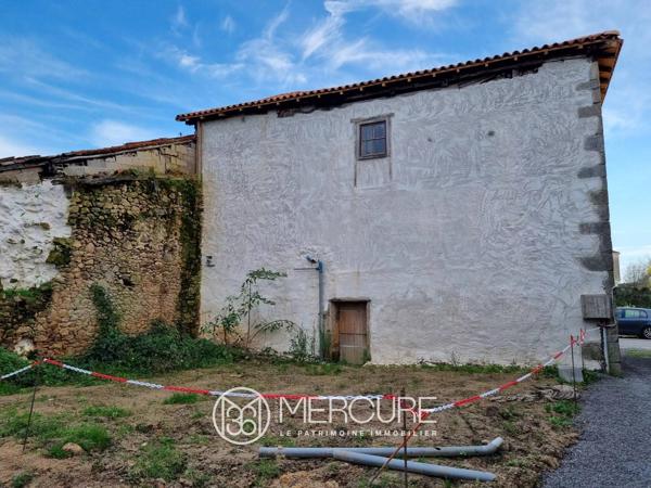 Maison de village à rénover 2 chambres