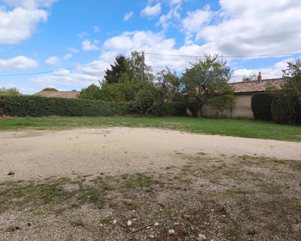 MAISON A LOUER - 2 CHAMBRES - ST GEORGES LES BAILLARGEAUX
