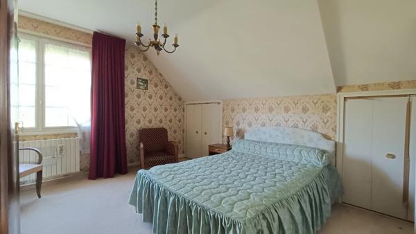 MAISON ANCIENNE 6 CHAMBRES NEUVILLE DE POITOU