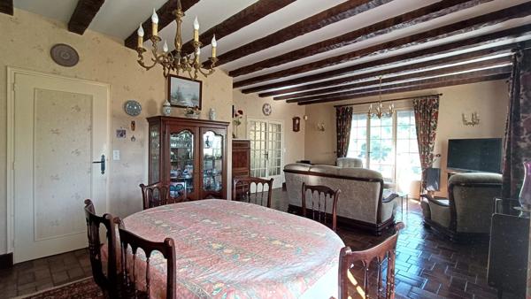 MAISON ANCIENNE 6 CHAMBRES NEUVILLE DE POITOU