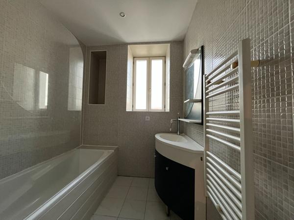 Appartement Saint Denis D Oleron 4 pièce(s) SH 88 m²