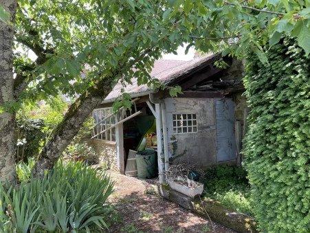 Magnifique maison de maître dans un beau village médiéval
