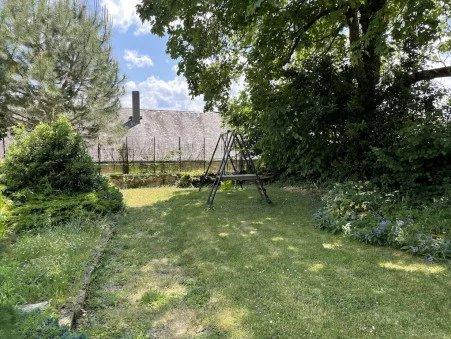 Magnifique maison de maître dans un beau village médiéval